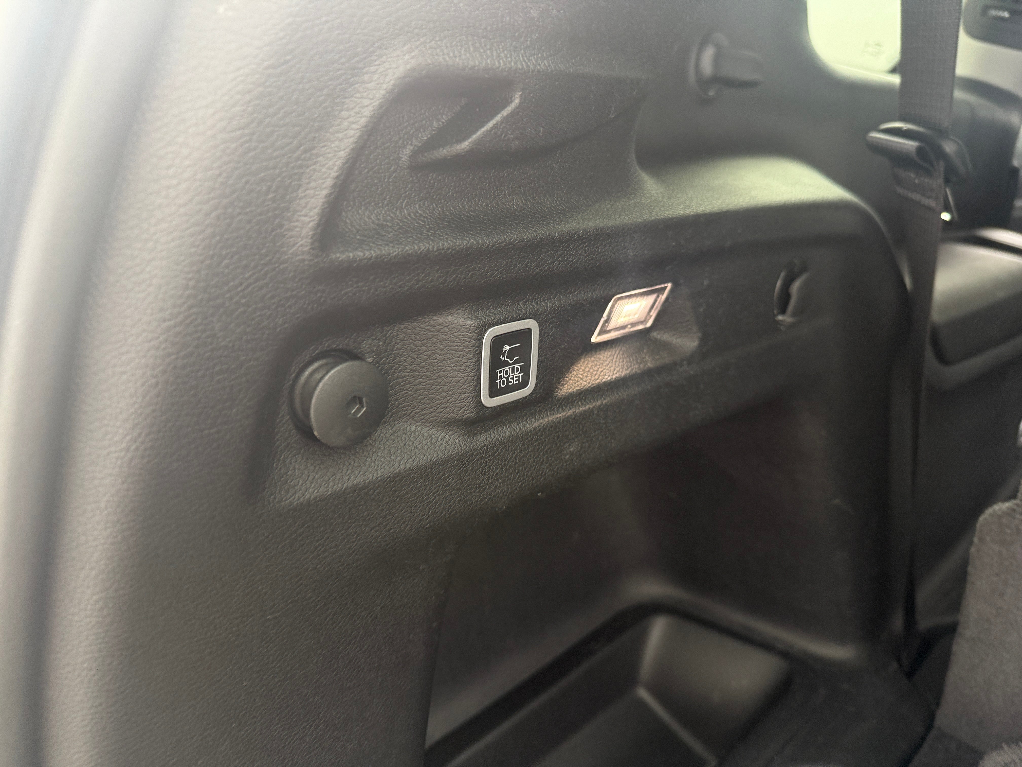 jeep grand cherokee l 2024 1C4RJKBG3R8950071 image jeep grand cherokee l 2024 1C4RJKBG3R8950071 image